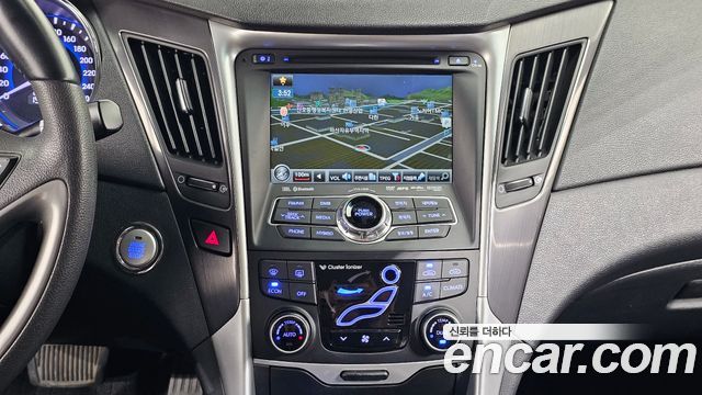 Hyundai Sonata 2012 — photo 20