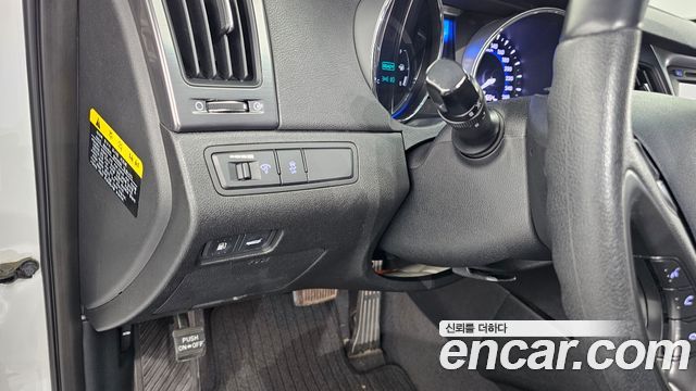 Hyundai Sonata 2012 — photo 24