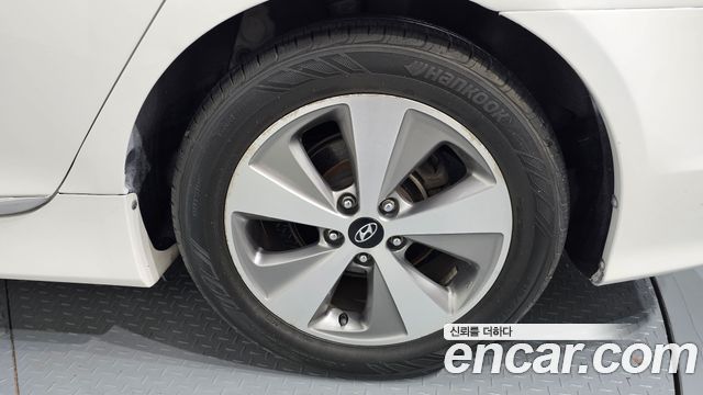 Hyundai Sonata 2012 — photo 7