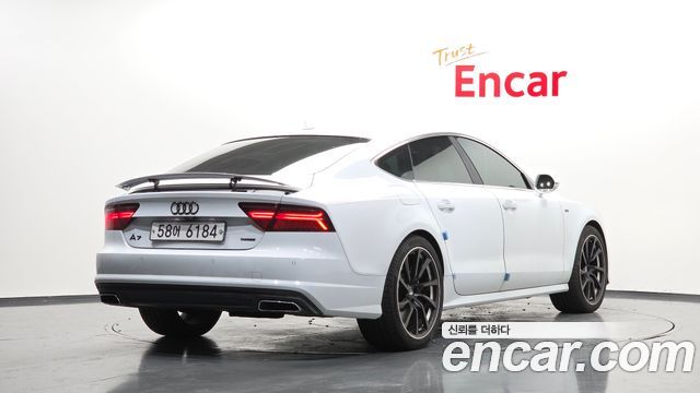 Audi A7 2016 — photo 2