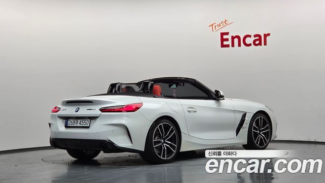 BMW Z4 2023 — photo 2