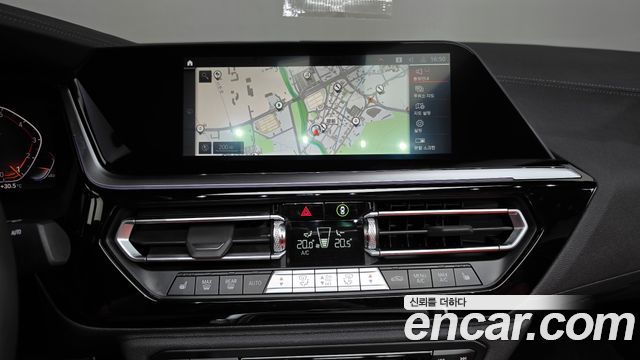 BMW Z4 2023 — photo 17