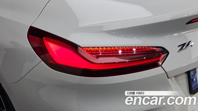 BMW Z4 2023 — photo 9