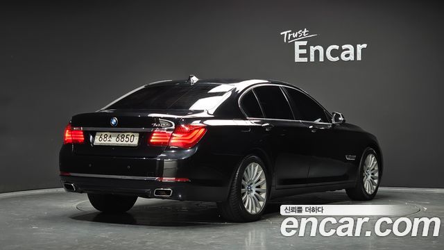 BMW 7-Series 2014 — photo 2
