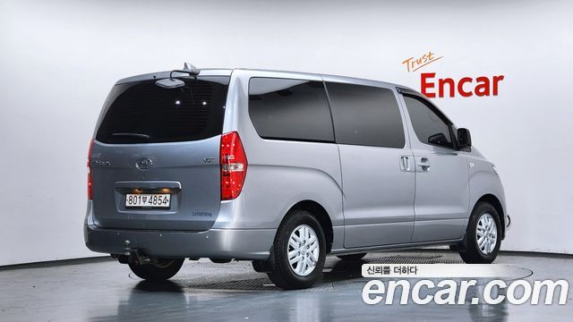 Hyundai Starex 2021 — photo 2