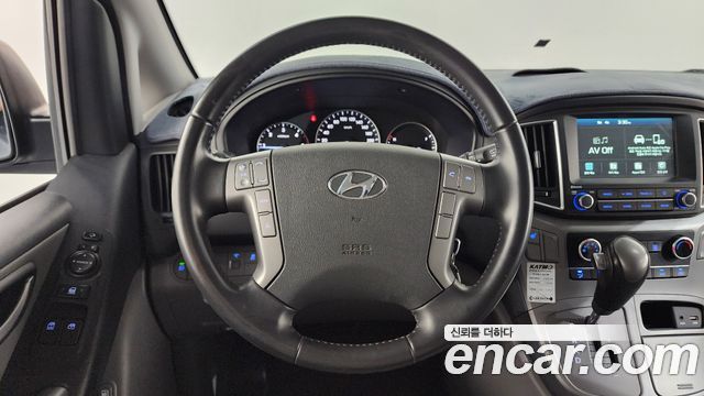 Hyundai Starex 2021 — photo 17