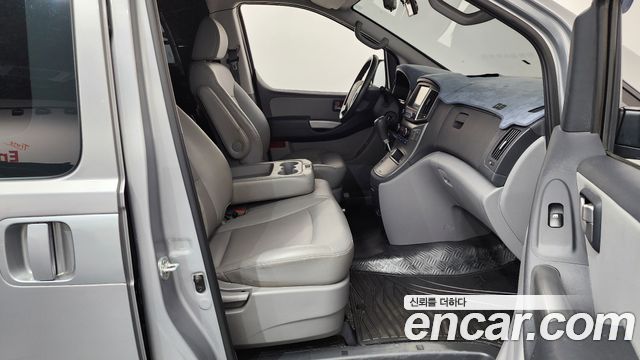 Hyundai Starex 2021 — photo 16