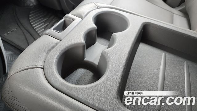 Hyundai Starex 2021 — photo 28