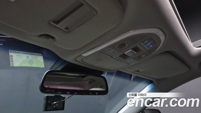 Hyundai Genesis 2016 — photo 17
