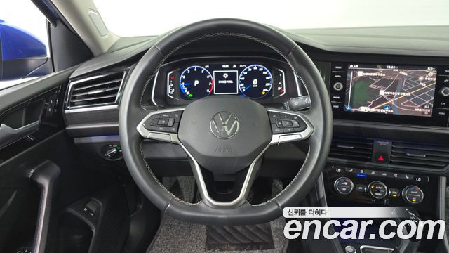 Volkswagen Jetta 2023 — photo 13