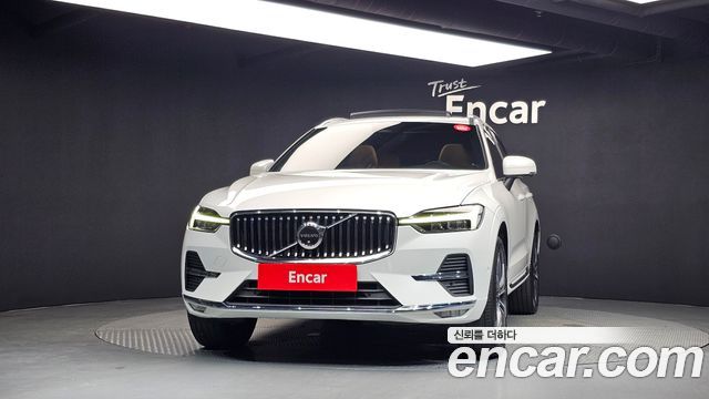 Volvo XC60 2022 — photo 3