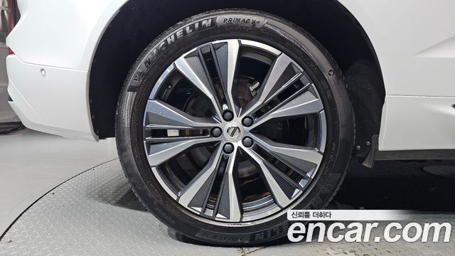 Volvo XC60 2022 — photo 5