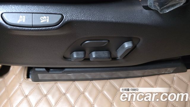 Kia Canival 2023 — photo 29