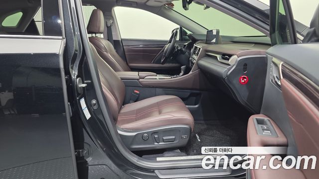 Lexus RX 2022 — photo 11