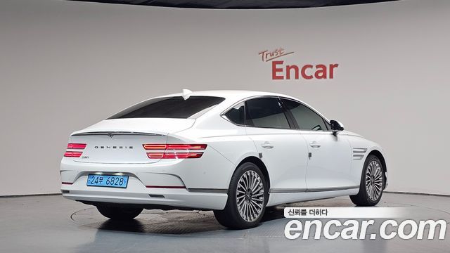 Genesis G80 2023 — photo 2