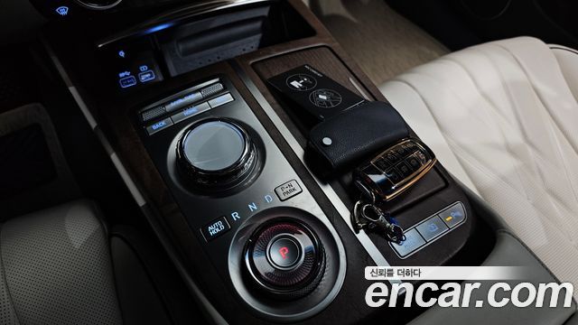 Genesis G80 2023 — photo 12