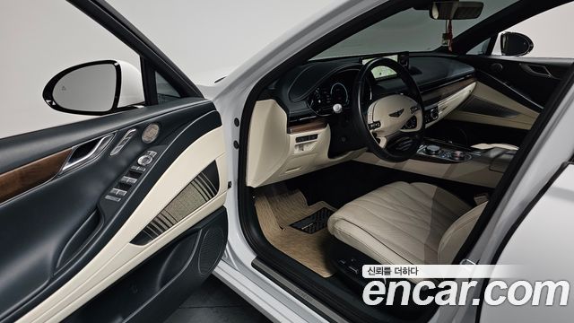 Genesis G80 2023 — photo 17