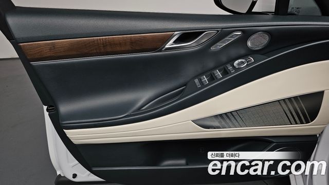 Genesis G80 2023 — photo 14
