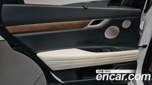 Genesis G80 2023 — photo 15