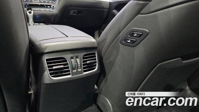 Hyundai Genesis 2015 — photo 26