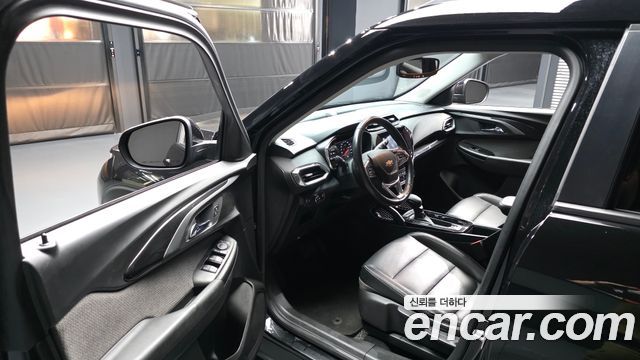 Chevrolet Korea Trailblazer 2022 — photo 13
