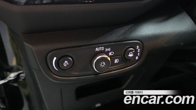 Chevrolet Korea Trailblazer 2022 — photo 28