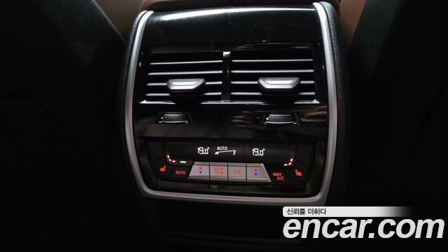 BMW X6 2020 — photo 25