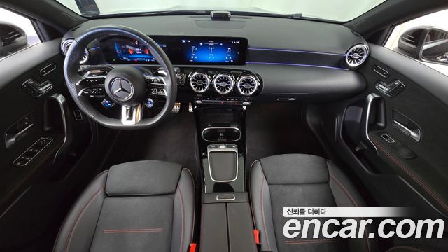 Mercedes-Benz A-Class 2024 — photo 10