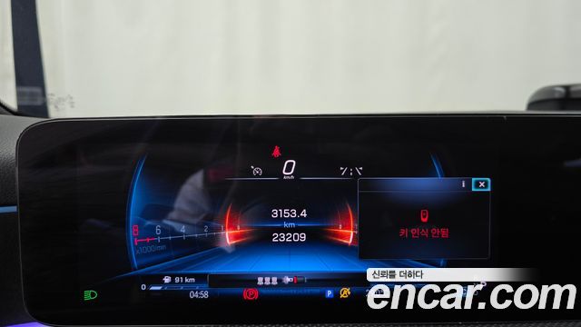 Mercedes-Benz A-Class 2024 — photo 11