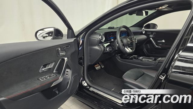 Mercedes-Benz A-Class 2024 — photo 13