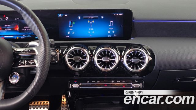 Mercedes-Benz A-Class 2024 — photo 18