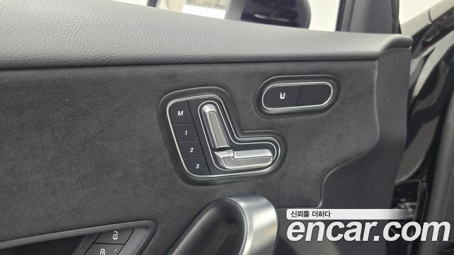 Mercedes-Benz A-Class 2024 — photo 26
