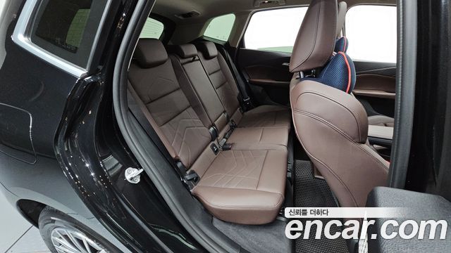 BMW 2-Series 2024 — photo 17