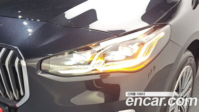 BMW 2-Series 2024 — photo 8