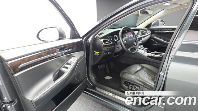Genesis G90 2019 — photo 10