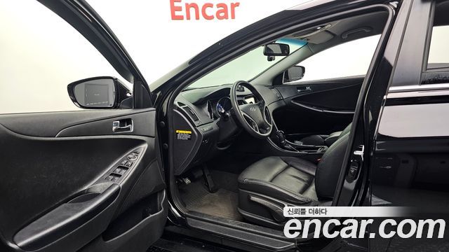 Hyundai Sonata 2014 — photo 10