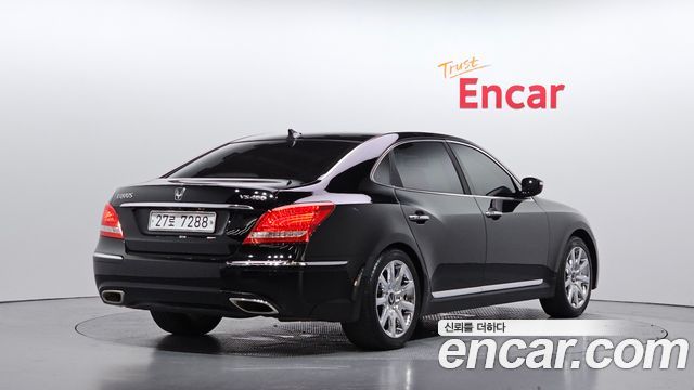 Hyundai Equus 2010 — photo 2