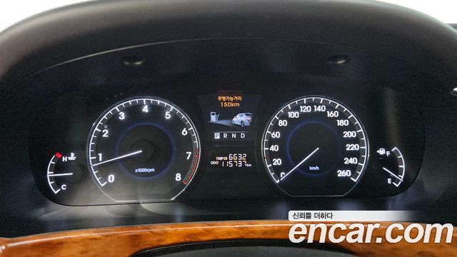Hyundai Equus 2010 — photo 8
