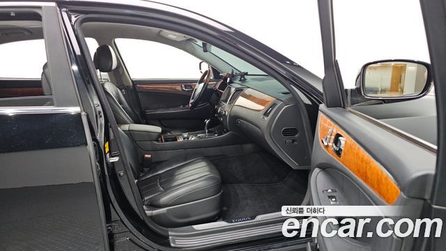 Hyundai Equus 2010 — photo 17