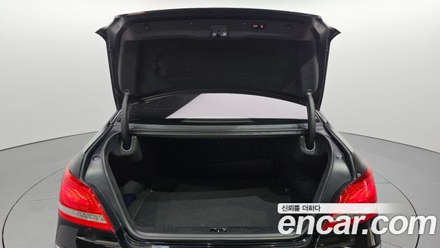 Hyundai Equus 2010 — photo 20
