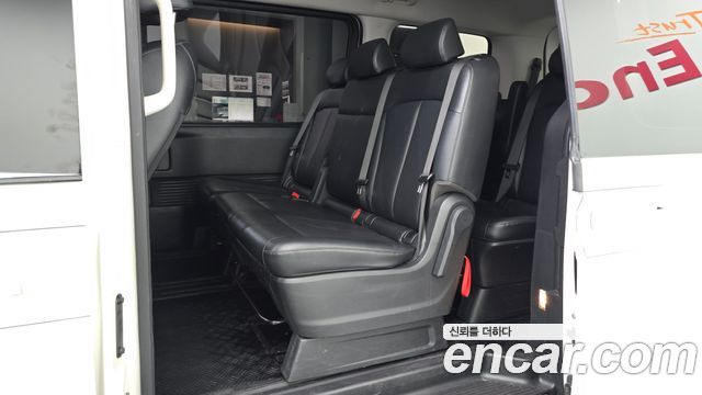 Hyundai Staria 2022 — photo 17
