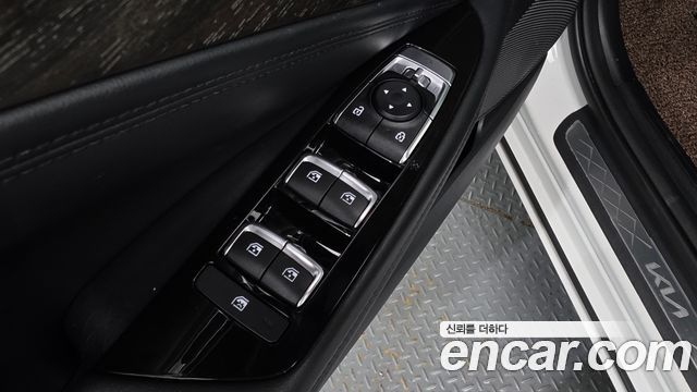 Kia K8 2022 — photo 27