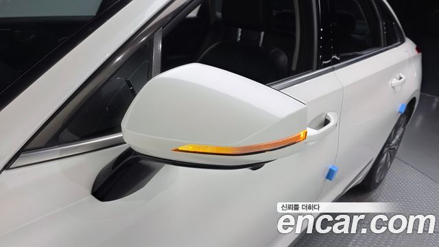 Kia K8 2022 — photo 30