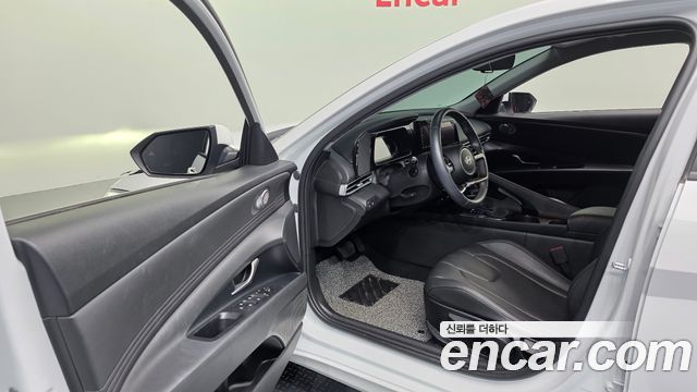 Hyundai AVANTE 2026 — photo 13