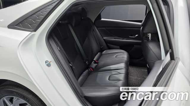 Hyundai AVANTE 2026 — photo 17