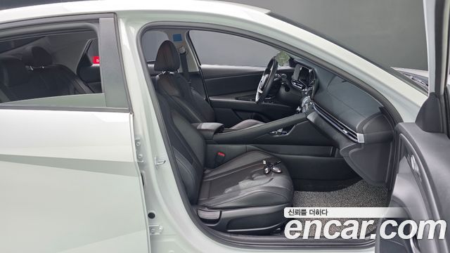 Hyundai AVANTE 2026 — photo 16