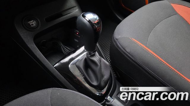 Renault Korea QM3 2014 — photo 12