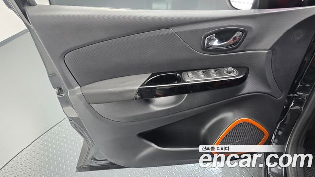 Renault Korea QM3 2014 — photo 14