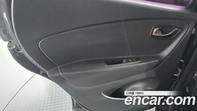 Renault Korea QM3 2014 — photo 15