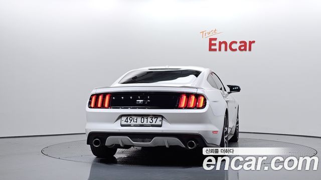 Ford Mustang 2017 — photo 4